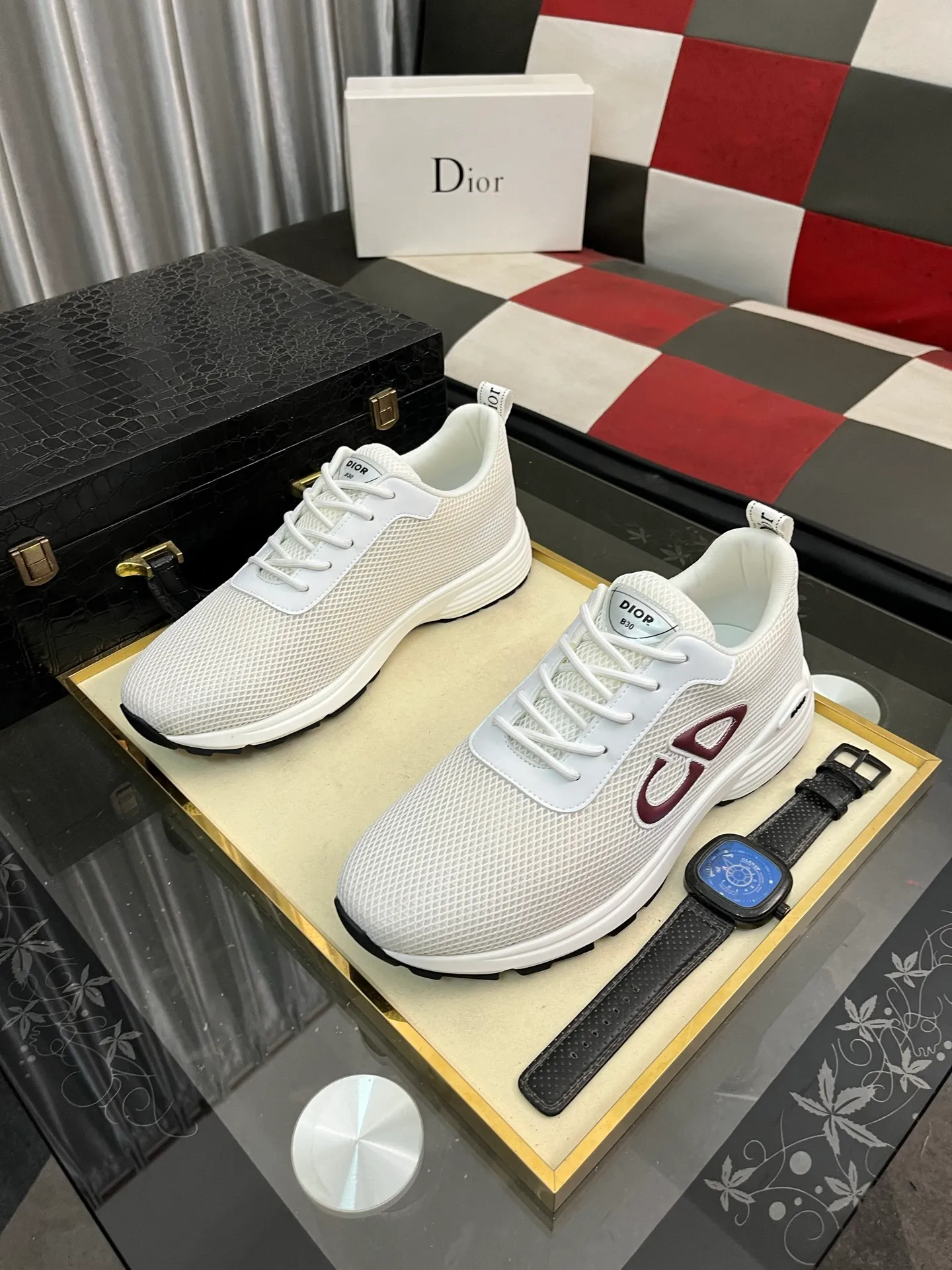 Men's Men's Shoes 💰440⌚️⌚️[Dior] Dior's new casual men's shoes are launched in Hong Kong counters. Official website 1:1 production. Original Italian materials. Designed by European and American masters. Perfect shape to create counter quality. Solid color rubber wear-resistant outsole and classic dazzling head! Super versatile and very comfortable. High-end without losing taste, fashionable and novel! ! Absolute focus! Code number: 38-444️⃣Colors available